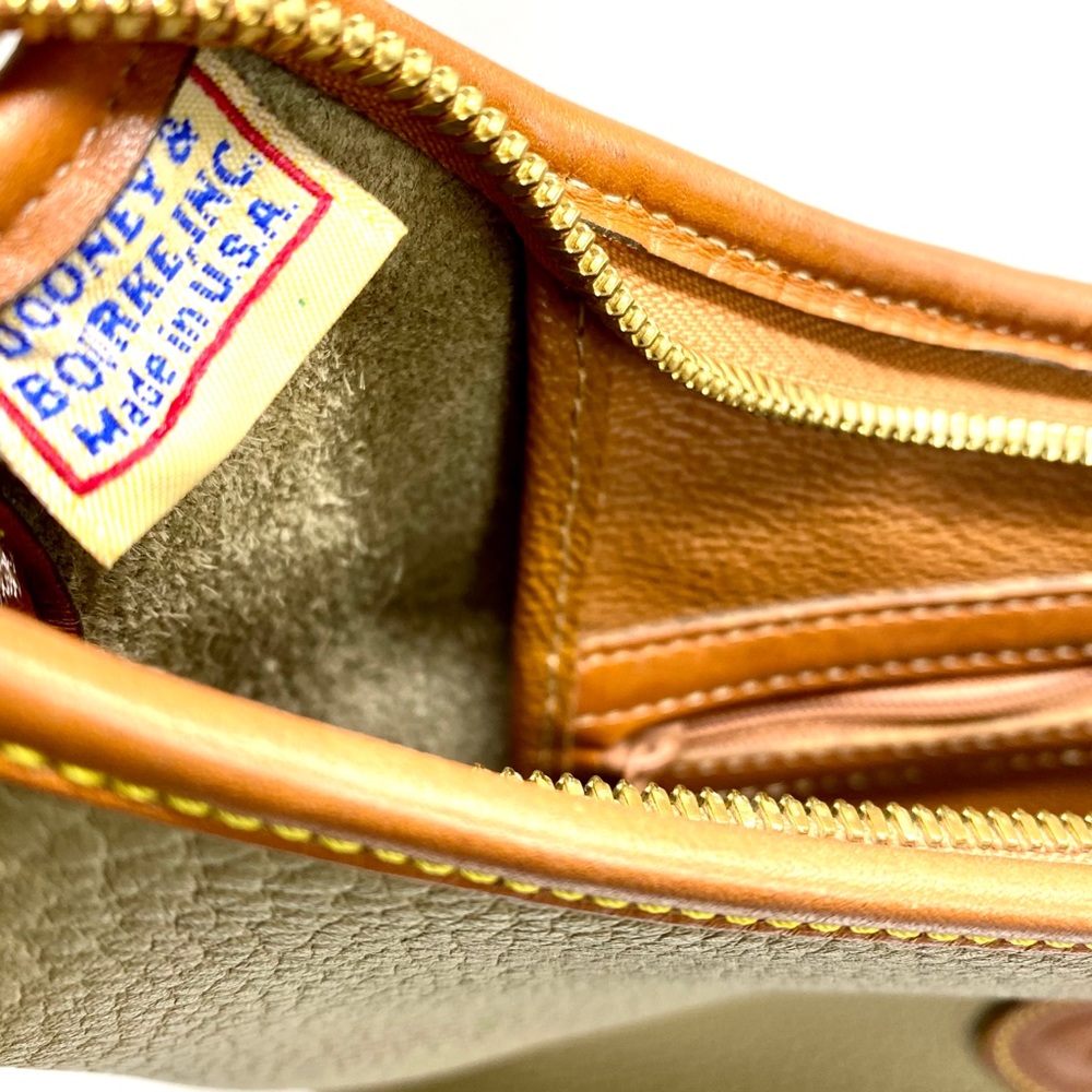 DOONEY & BOURKE💥VINTAGE💥All Weather Leather Bag - Picture 9 of 11